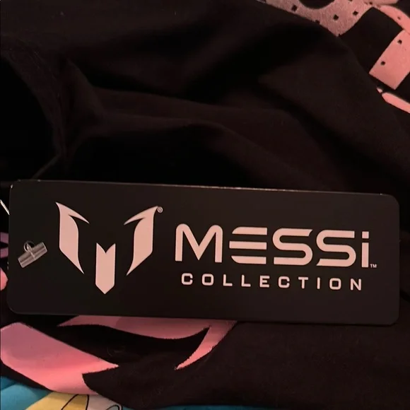 Black and Pink Messi Graphic T-Shirt - Picture 5 of 7